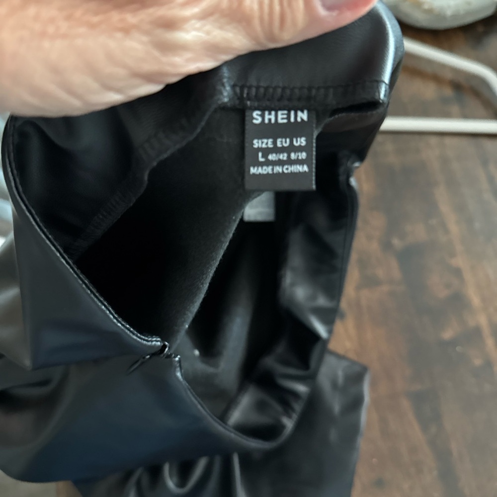 SHEIN Black Faux Leather Pencil Skirt - Picture 5 of 5